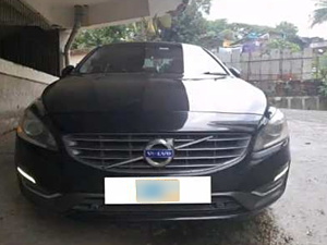 Second Hand Volvo S60 Summum D4 in Ahmedabad