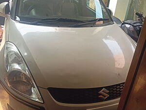 Second Hand Maruti Suzuki Swift VXi in Hyderabad