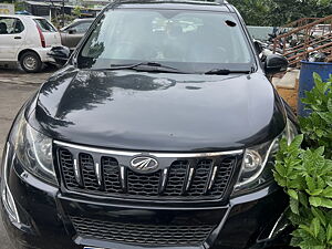 Second Hand Mahindra XUV500 W6 in Vapi