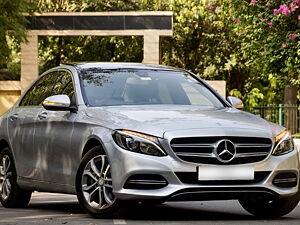 Second Hand Mercedes-Benz W110 Petrol in Delhi