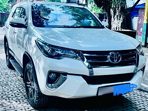 Second Hand Toyota Fortuner 2.8 4x2 AT [2016-2020] in Ghaziabad