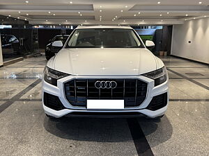 Second Hand Audi Q8 Celebration in Mumbai