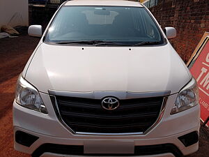 Second Hand Toyota Innova 2.5 GX BS III 8 STR in Raigarh