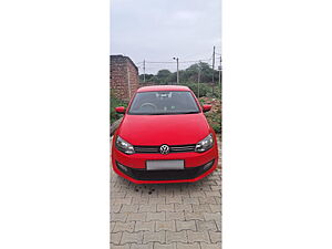 Second Hand Volkswagen Polo Highline1.2L (P) in Agra