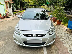 Second Hand Hyundai Verna Fluidic 1.6 CRDi SX in Nagpur