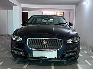 Second Hand Jaguar XE Prestige Diesel in Delhi