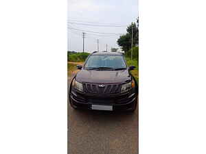 Second Hand మహీంద్రా xuv500	 w8 2013 in బెంగళూరు