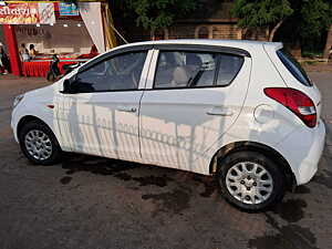 Second Hand Hyundai i20 Magna 1.4 CRDI in Gondal