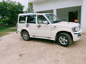 Second Hand Mahindra Scorpio VLX 2WD BS-III in Sant Ravidas Nagar