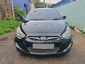 Second Hand Hyundai Verna Fluidic 1.6 CRDi SX in Asansol