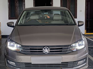 Second Hand Volkswagen Vento Highline Plus 1.5 AT (D) 16 Alloy in Hyderabad