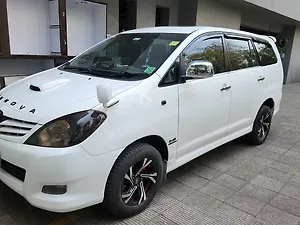 Second Hand Toyota Innova 2.5 GX 7 STR BS-IV in Navi Mumbai