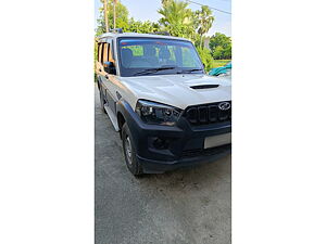 Second Hand Mahindra Scorpio S3 2WD 9 STR in Muzaffurpur