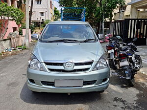 Second Hand Toyota Innova 2.5 G4 7 STR in Chennai