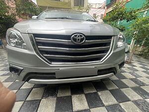 Second Hand Toyota Innova 2.5 G 8 STR BS-IV in Pune