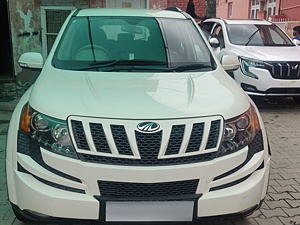 Second Hand महिंद्रा XUV500 w8 in रोहतक