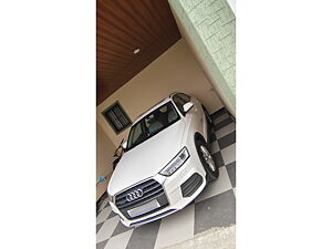 Second Hand Audi Q3 35 TDI Premium Plus + Sunroof in Satara