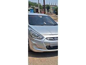 Second Hand Hyundai Verna Fluidic 1.6 VTVT in Ahmednagar