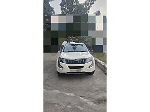 Second Hand Mahindra XUV500 W10 in Kashipur