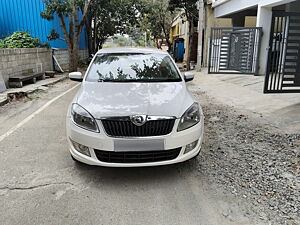 Second Hand Skoda Rapid Elegance 1.6 MPI AT in Bangalore