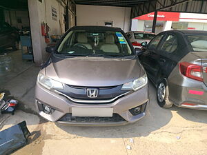 Second Hand Honda Jazz V CVT Petrol in Delhi