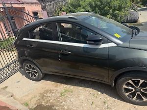Second Hand टाटा नेक्सन xz in ग्रेटर नोएडा