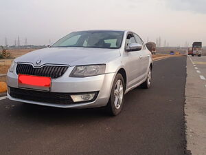 Second Hand Skoda Octavia Active 2.0 TDI CR in Guna