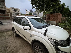 Second Hand Mahindra XUV500 W10 AWD in Rohtak