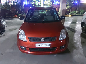 Second Hand Maruti Suzuki Swift VXi in Kolkata