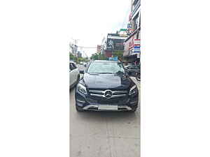 Second Hand मर्सिडीज़ बेंज़ GLE 250  डी in हैदराबाद