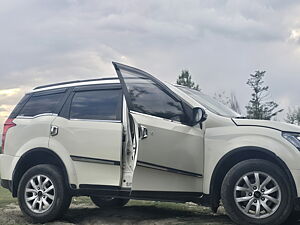 Second Hand Mahindra XUV500 W8 in Baramulla