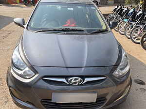 Second Hand हुंडई वरना फ़्लूइडीक 1.6 crdi sx in राजनन्दगांव