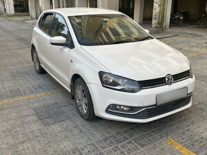 Second Hand Volkswagen Polo Highline1.2L (P) in Jaipur