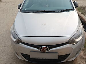 Second Hand Hyundai i20 Sportz 1.2 in Greater Noida