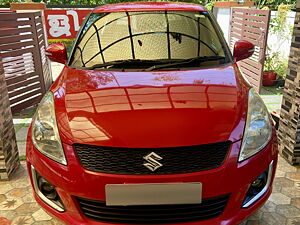 Second Hand Maruti Suzuki Swift VXi Glory Edition in Alappuzha