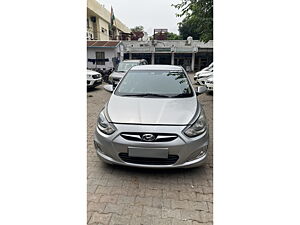 Second Hand Hyundai Verna Fluidic 1.6 CRDi SX Opt AT in Delhi