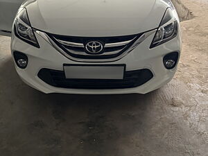 Second Hand Toyota Glanza G CVT in Delhi