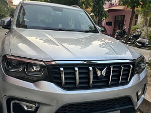 Second Hand Mahindra Scorpio Z8 Diesel MT 4WD 7 STR [2023-2024] in Mohali