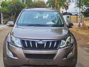 Second Hand Mahindra XUV500 W10 in Agra