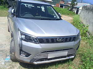 Second Hand महिंद्रा xuv300 W8(O) 1.2 पेट्रोल दोहरा रंग [2020] in राजौरी