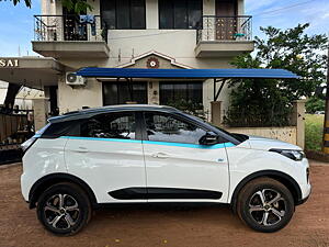 Second Hand Tata Nexon EV XZ Plus in Hubli