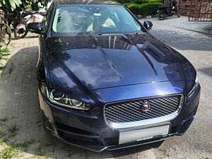 Second Hand Jaguar XE Prestige Diesel in Noida