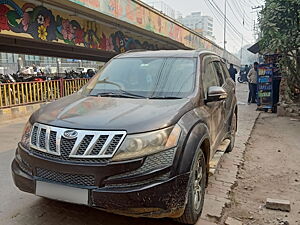 Second Hand Mahindra XUV500 W8 in Mirzapur