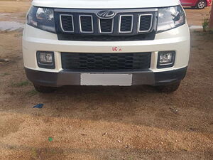 Second Hand Mahindra TUV300 T10 in Nizamabad