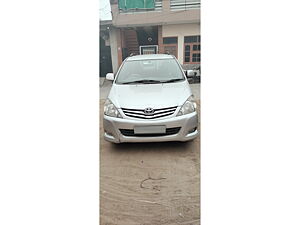 Second Hand Toyota Innova 2.5 E 7 STR in Firozpur