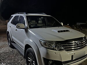 Second Hand Toyota Fortuner 4x2 AT in Hassan