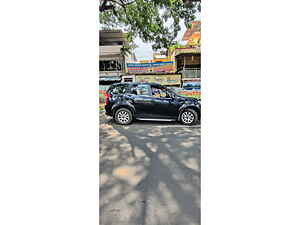 Second Hand మహీంద్రా xuv500	 w10 in ముంబై