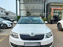 Second Hand Skoda Octavia Elegance 1.8 TSI AT in Raipur