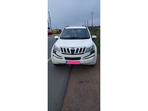 Second Hand Mahindra XUV500 W8 in Narayanpur