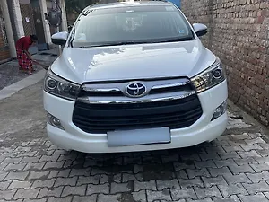 Second Hand Toyota Innova Crysta 2.4 V Diesel in Gurgaon